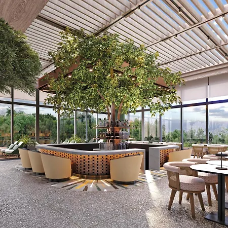 Hilton Airport Szálloda 4*