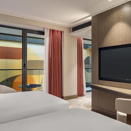 Hilton Airport